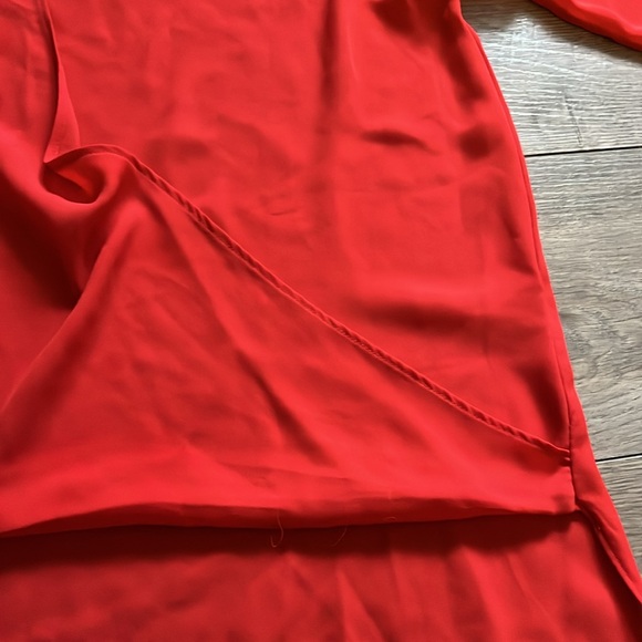 Red J-lo Blouse, size large - Picture 5 of 9